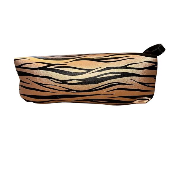 Betsey Johnson Rose Gold and Black Zebra Charging Wristlet/Clutch - Picture 6 of 8